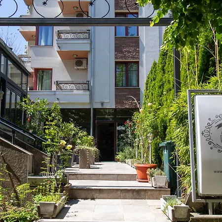 Cvetni Konaci-lenka *