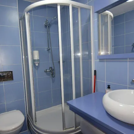 Cvetni Konaci-lenka Apartmanhotel *