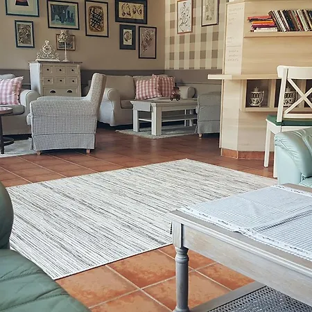 Apartmanhotel Cvetni Konaci-lenka